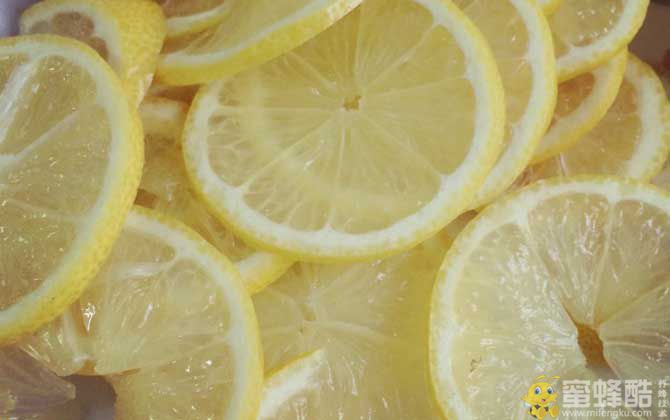 蜂蜜柠檬水的功效与禁忌及做法(图4)