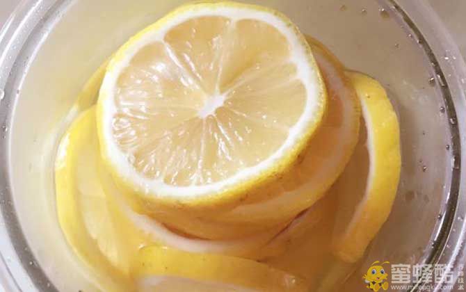 蜂蜜柠檬水有什么禁忌？(图1)