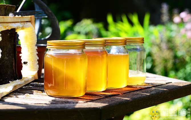 最新蜂蜜价格表及选购方法