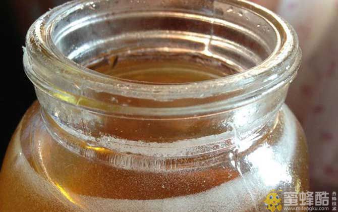 喝蜂蜜水的好处和坏处？(图1)