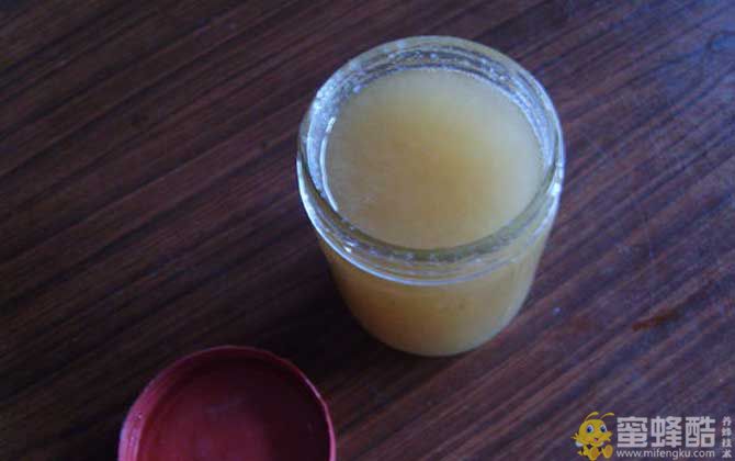 柠檬蜂蜜面膜的功效及简单做法(图2)